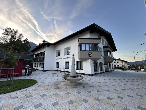 Gemeindeamt Lechaschau - City or town hall in Lechaschau, Austria
