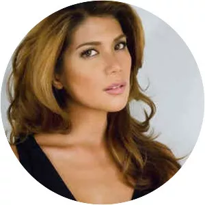 Geneva Cruz - Singer