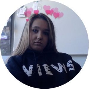 Genevieve Davidson - Elizabeth Davidson's sister