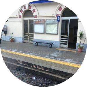 Genova Quinto al Mare railway halt