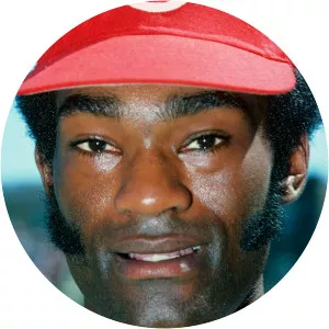 George Foster - American football offensive tackle