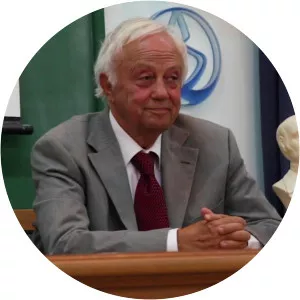 George Vithoulkas - Greek teacher