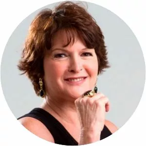 Georgiana de Moraes photograph