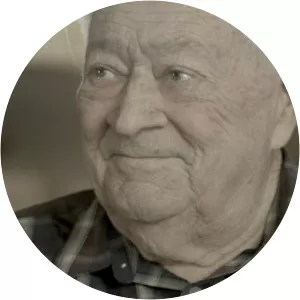 Gerald L. Holmes - Illustrator