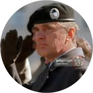 Gerd Schultze-Rhonhof