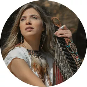 Ghenwa Nemnom - Musical artist