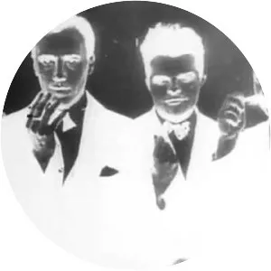 Ghosts Before Breakfast - 1928 ‧ Black and white/Short ‧ 9 mins