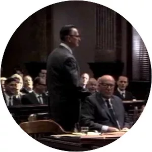 Ghosts of Mississippi - 1996 ‧ Docudrama/Drama ‧ 2h 10m