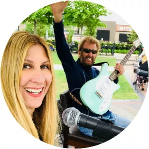 Gia Warner - Musical artist