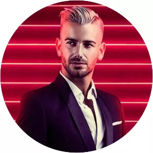 Gil Sanders - Musical artist