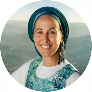 Gila Manolson - Author