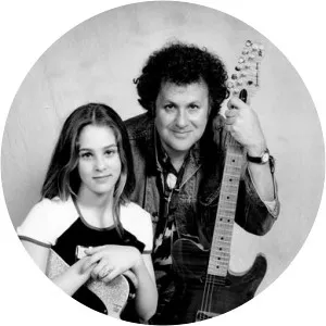 Gillian MacKenzie Roth