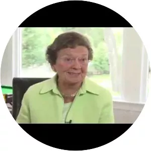 Gillian Sheen - British fencer