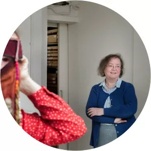 Gillian Vogelsang-Eastwood - Author