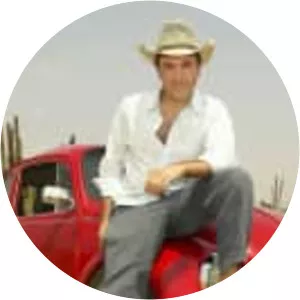 Gino D'Acampo: An Italian Returns to . . .