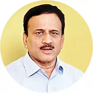 Girish Mahajan