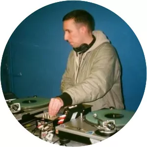 Girl Unit - Musical artist