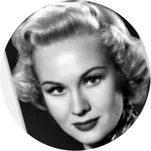 Giselle Hennessy photograph