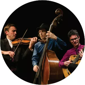 Gitanes Blondes - Musical group