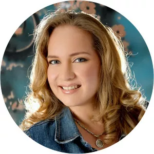 GLADYS GARCETE - Musical artist