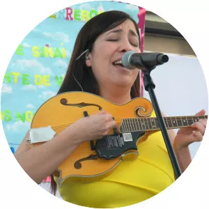 Gladys Muñoz - Musical artist