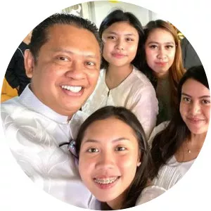 Gladys Raditya Sartika photograph