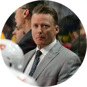 Glen Gulutzan - Canadian ice hockey coach
