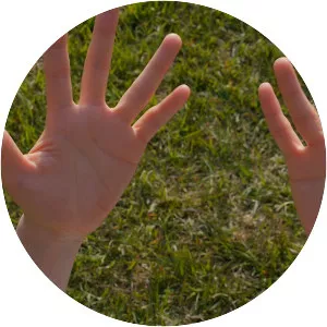 Glittering Hands - 2014 ‧ Romance/Family ‧ 1h 21m