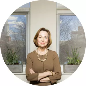 Gloria Cordes Larson