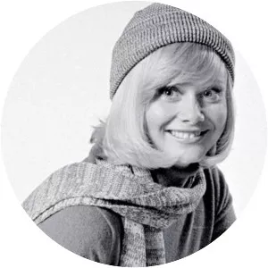 Going a Bundle - Television series