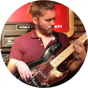 Gökhan Şahinkaya Musician