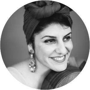 Golnar Shahyar - Singer