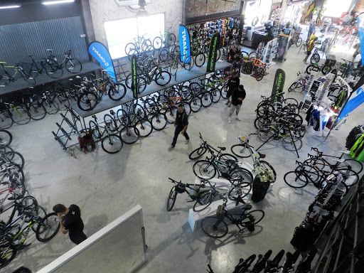 Golpe de pedal - Bicycle repair shop in Moralzarzal, Spain