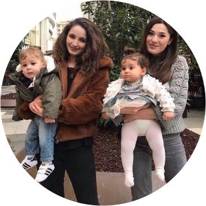 Gonul Akyildiz photograph