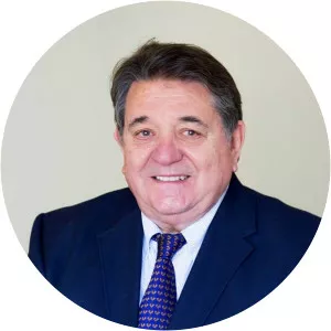 Gonzalo Quintero Olivares - Author