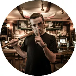 Gonzi - Musical artist