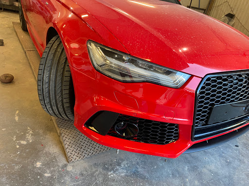 Gorilla billackering - Car repair and maintenance service in Uddevalla, Sweden