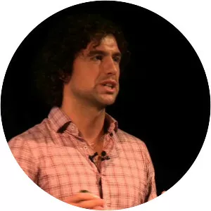 Gorkan Ahmetoglu photograph