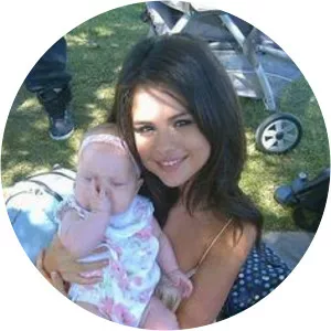 Gracie Elliot Teefey photograph