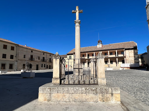 Gran Cruz de la Orden de Cisneros  - Historical landmark in Torrelaguna, Spain