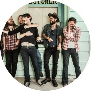 Graveyard Train - Musical group