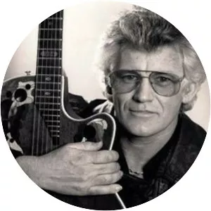 Gray Bartlett - New Zealand guitarist