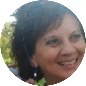 Grazia Basile - Linguist