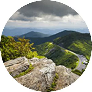 Great Craggy Mountains - Mountain range in North Carolina
