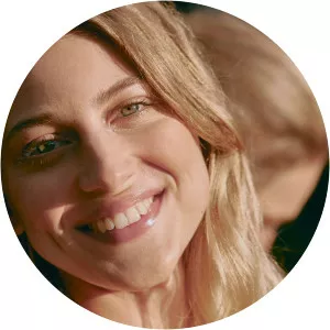 Greta Axente photograph