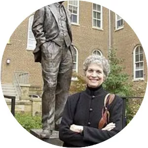 Gretta Bader - American sculptor