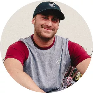 Griffin Thall - CEO of Pura Vida Bracelets