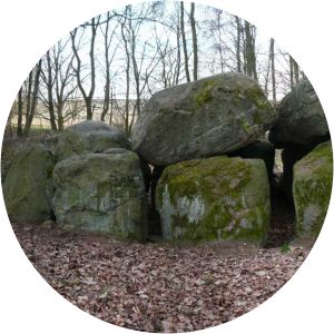 großsteingrab klein görnow landhof kützin