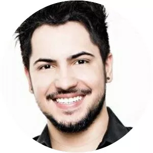 Guilherme Bertoldo Musician - Brazilian singer