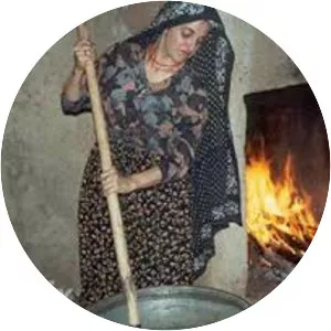 Gülayşe Erkoç - Actress